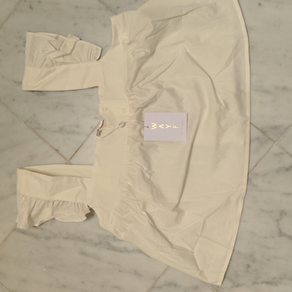 Wayf flutter sleeve crop top, L